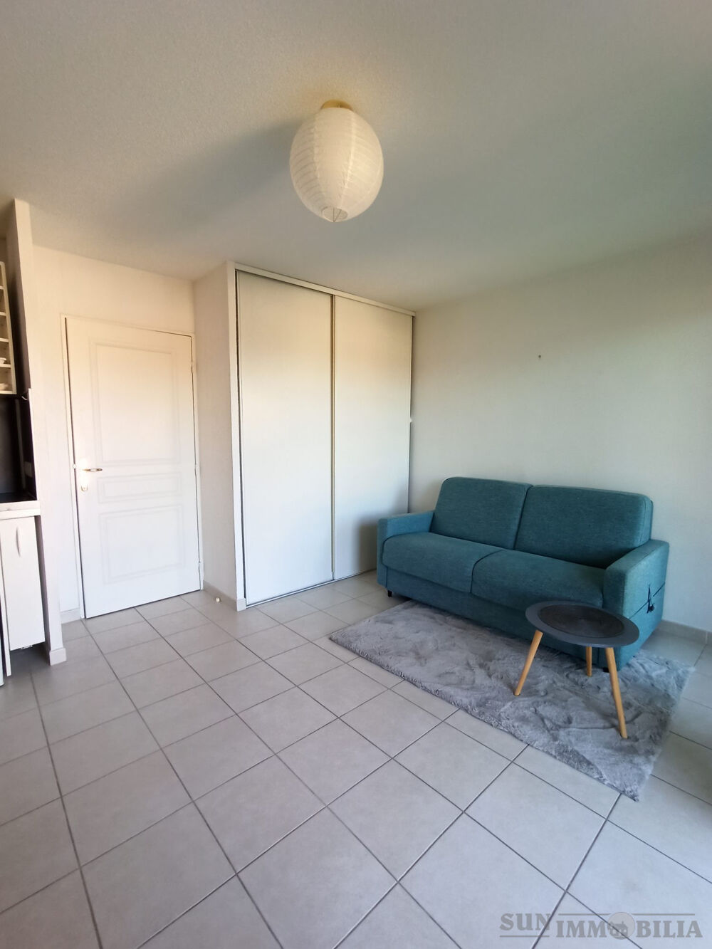 Location Appartement ST LAURENT DU VAR Studio meublé Saint-laurent-du-var