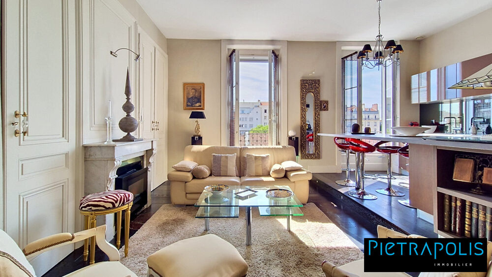 Vente Appartement Appartement bourgeois T4 - étage élevé - traversant - sans tr Lyon 7