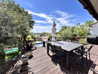  Maison � vendre 6 pi�ces 219 m�