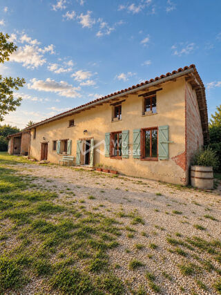  Maison à vendre 6 pièces 334 m²