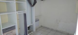  Appartement à louer 1 pièce 64 m²