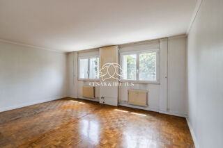  Appartement  vendre 6 pices 94 m Oullins