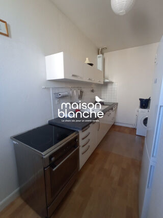  Appartement à louer 3 pièces 64 m²