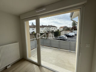  Appartement à louer 2 pièces 40 m²