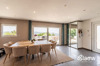  Maison à vendre 11 pièces 215 m²