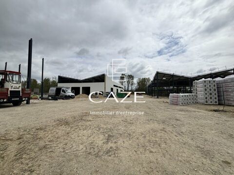   LOCAUX D'ACTIVITES A VENDRE - PROCHE A10 