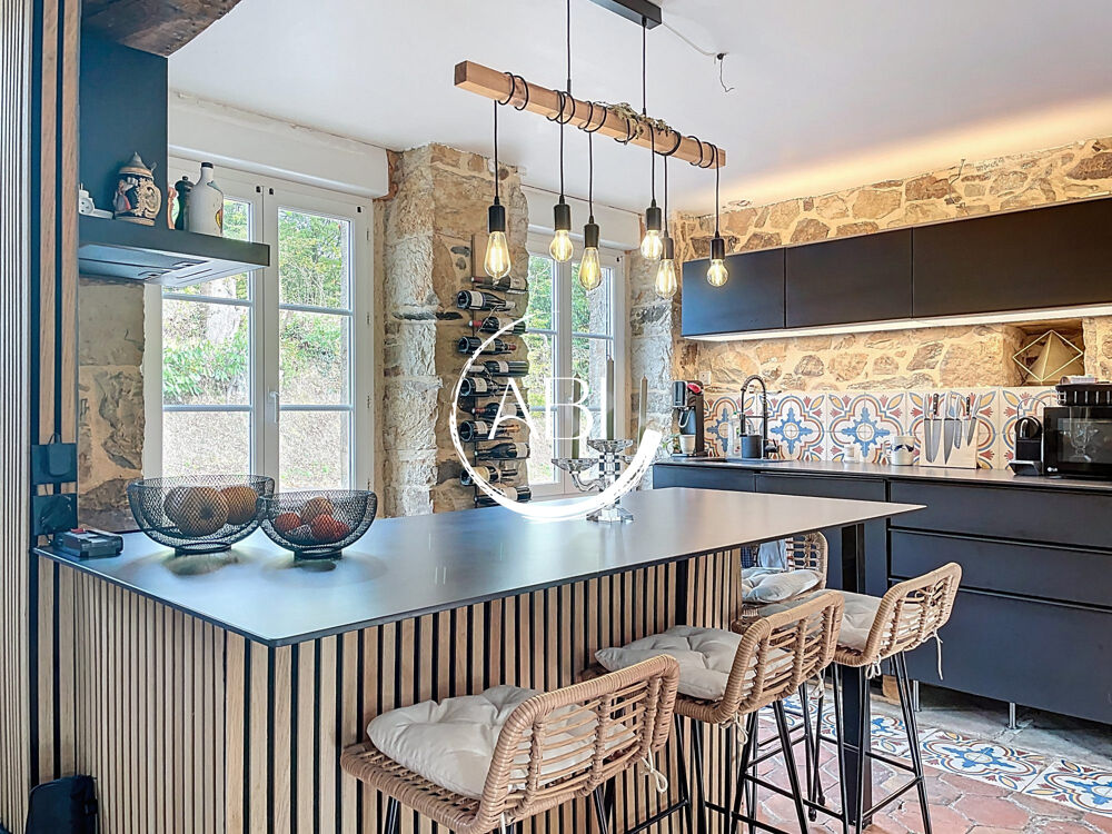 Maison de bourg, en bon état, 80 m², 3 chambres