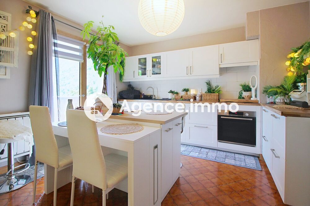 Maison à vendre à Thônes  213 m² | 2 appartements indépe