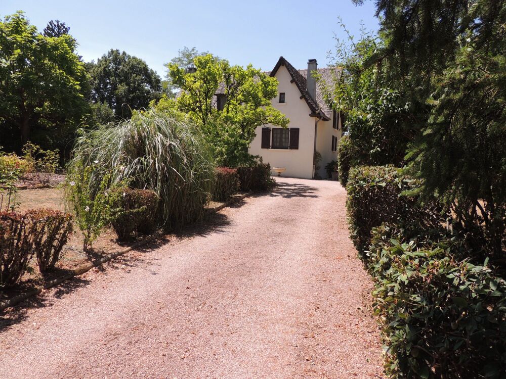 Maison 166 m²  Parc arboré de 4 676 m²  Drulhe
