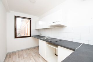  Appartement à louer 2 pièces 44 m²