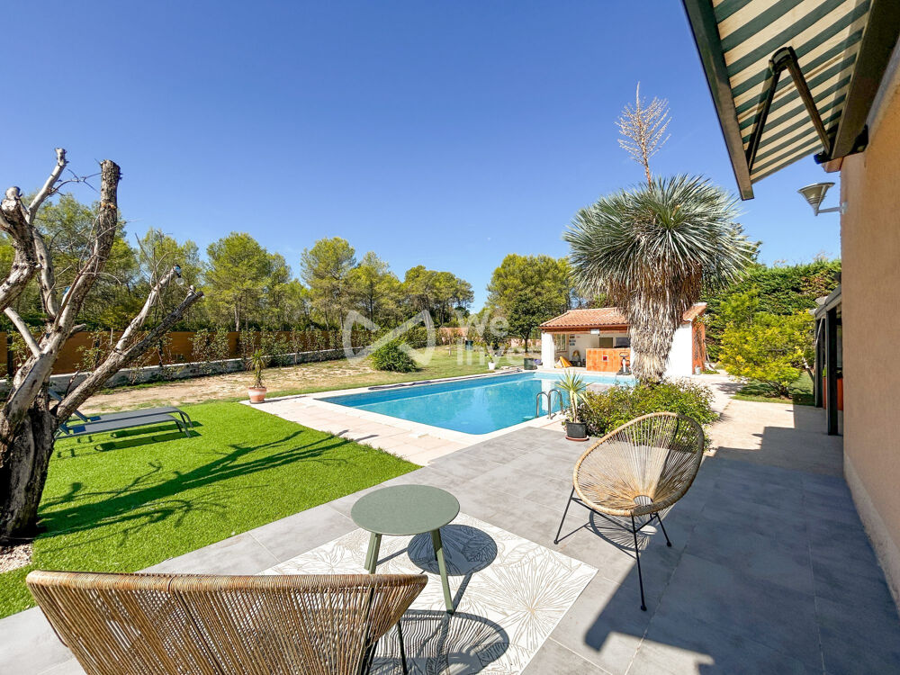 VILLA DE PLAIN PIED SUR TRES GRANDE PARCELLE - ST CLEMENT DE RIV