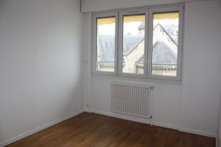  Appartement à louer 3 pièces 72 m²