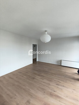  Appartement à louer 2 pièces 50 m²