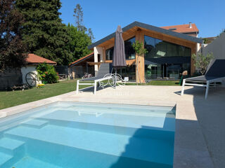  Maison  vendre 8 pices 300 m