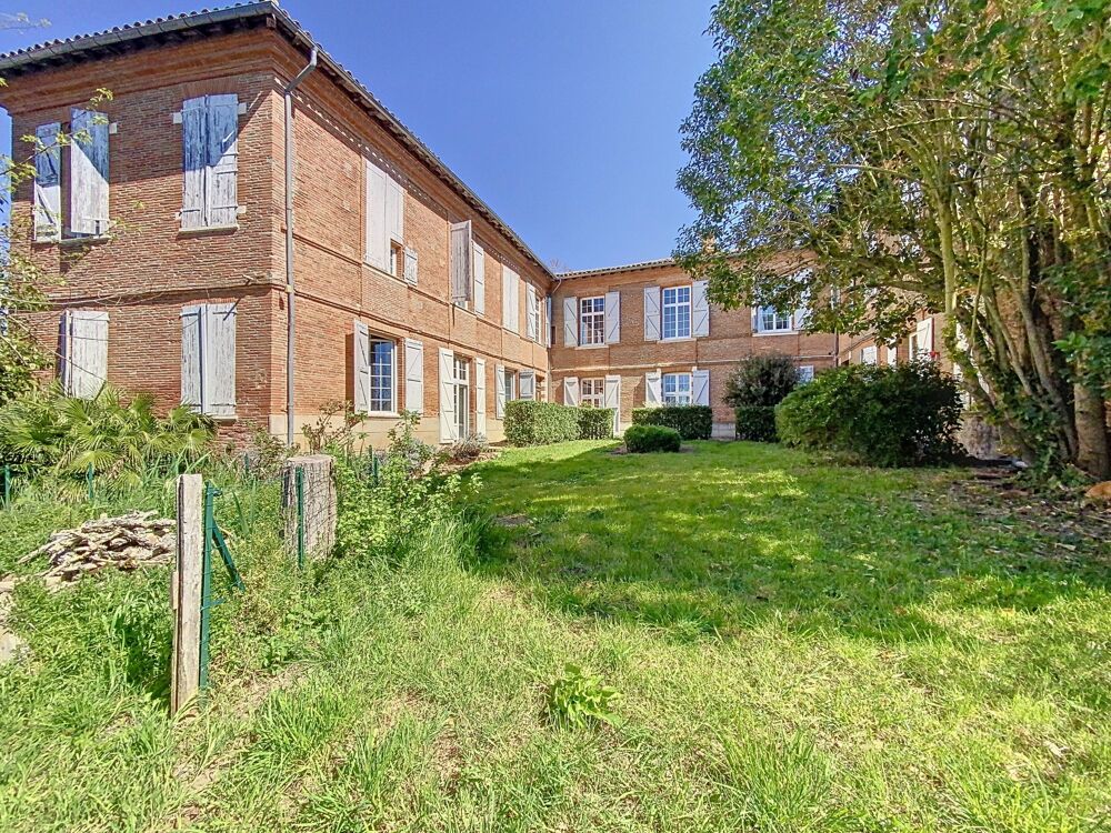 Maison 4 pièces 445 m² · à Lanta · 445 m² · 855 000 €