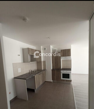 Appartement à louer 3 pièces 65 m²