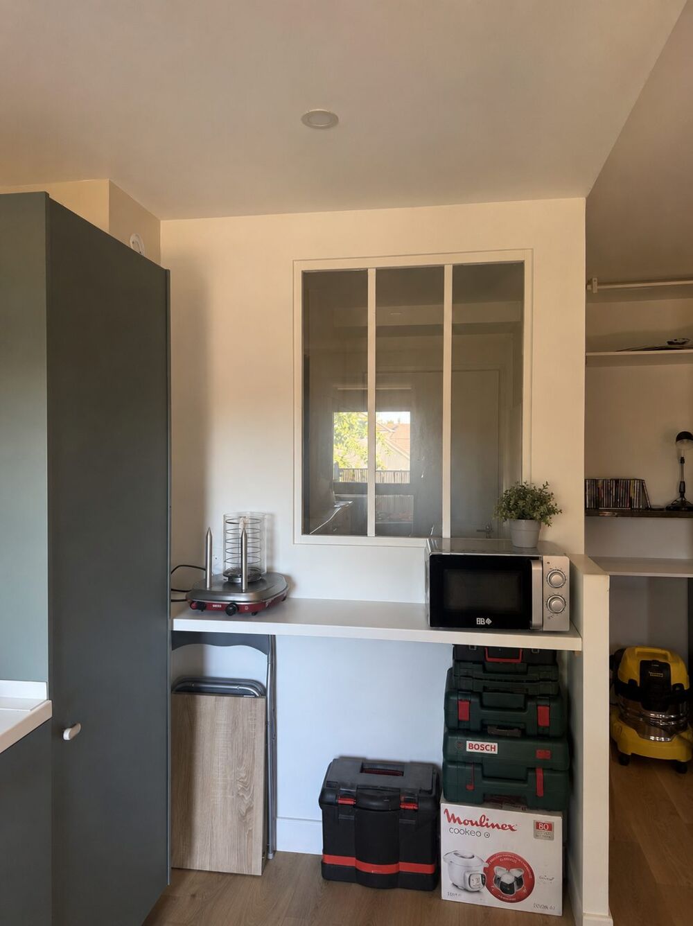 APPARTEMENT F2 AVEC UNE PLACE DE STATIONNEMENT