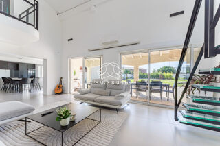  Maison � vendre 6 pi�ces 250 m� Genas