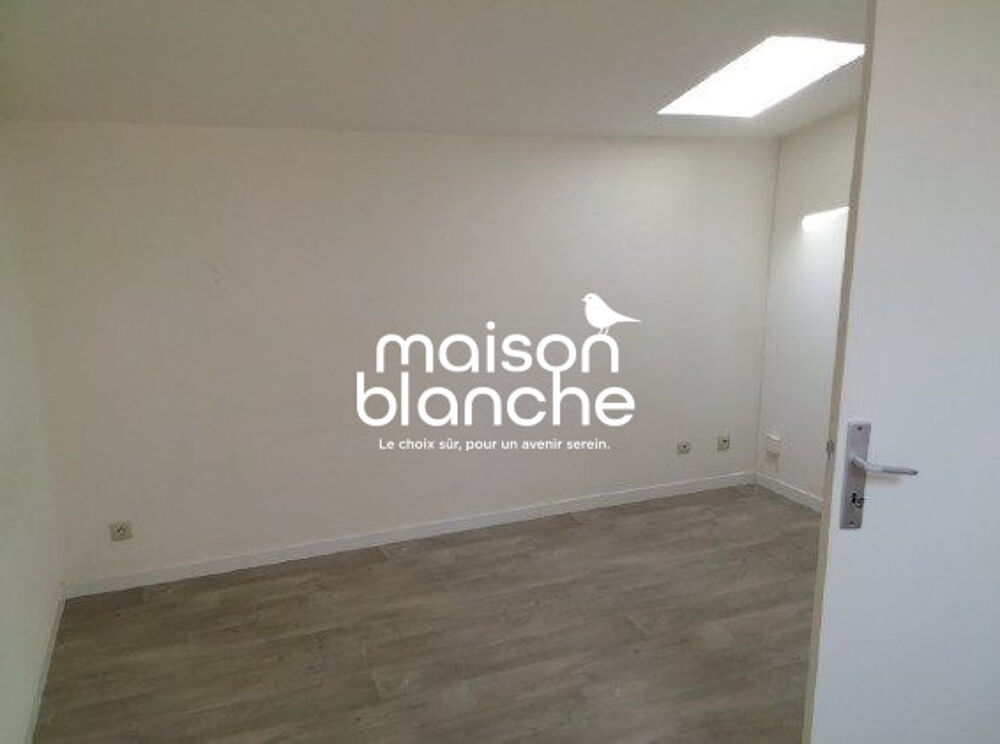 Location Appartement Appartement 1 pièce + mezzanine à louer à Villenave d'Ornon Villenave-d'ornon