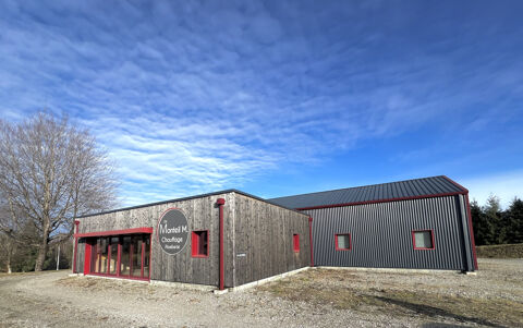   Local Commercial � Saint-Augustin en Corr�ze Appartement - 3 pi�ce(s) - 250 m�