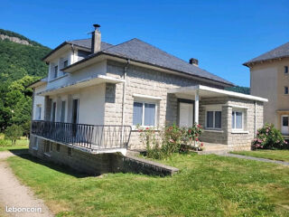  Maison � vendre 5 pi�ces 220 m�