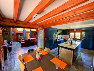  Maison  vendre 12 pices 257 m