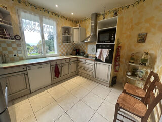  Maison  vendre 5 pices 166 m