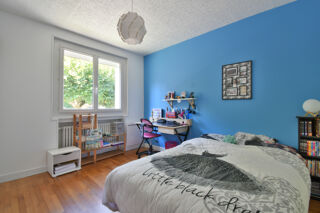  Maison  vendre 9 pices 170 m