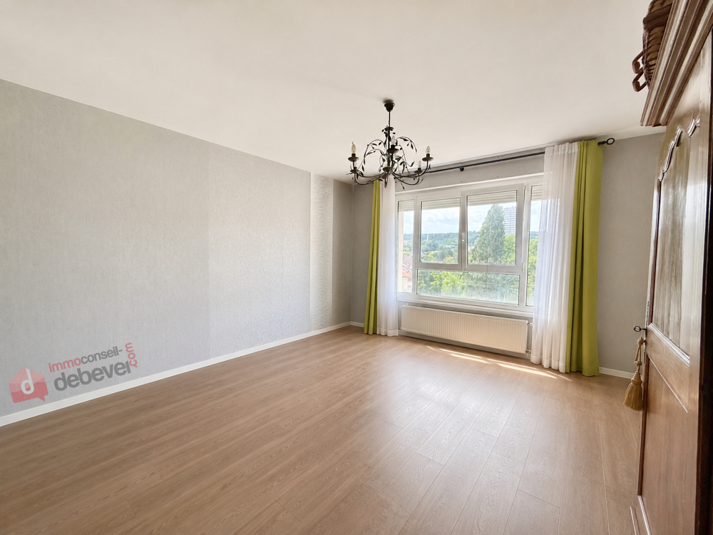 Appartement 3 pièces de 75 m2 avec parking et cave Résidence entretenue avec ascenseur