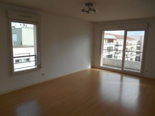  Appartement à louer 3 pièces 67 m²