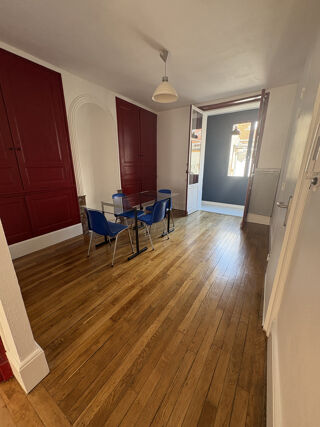  Appartement à louer 3 pièces 56 m²