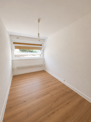  Appartement à louer 4 pièces 65 m²