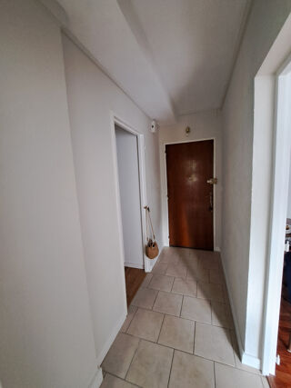  Appartement à louer 3 pièces 58 m²