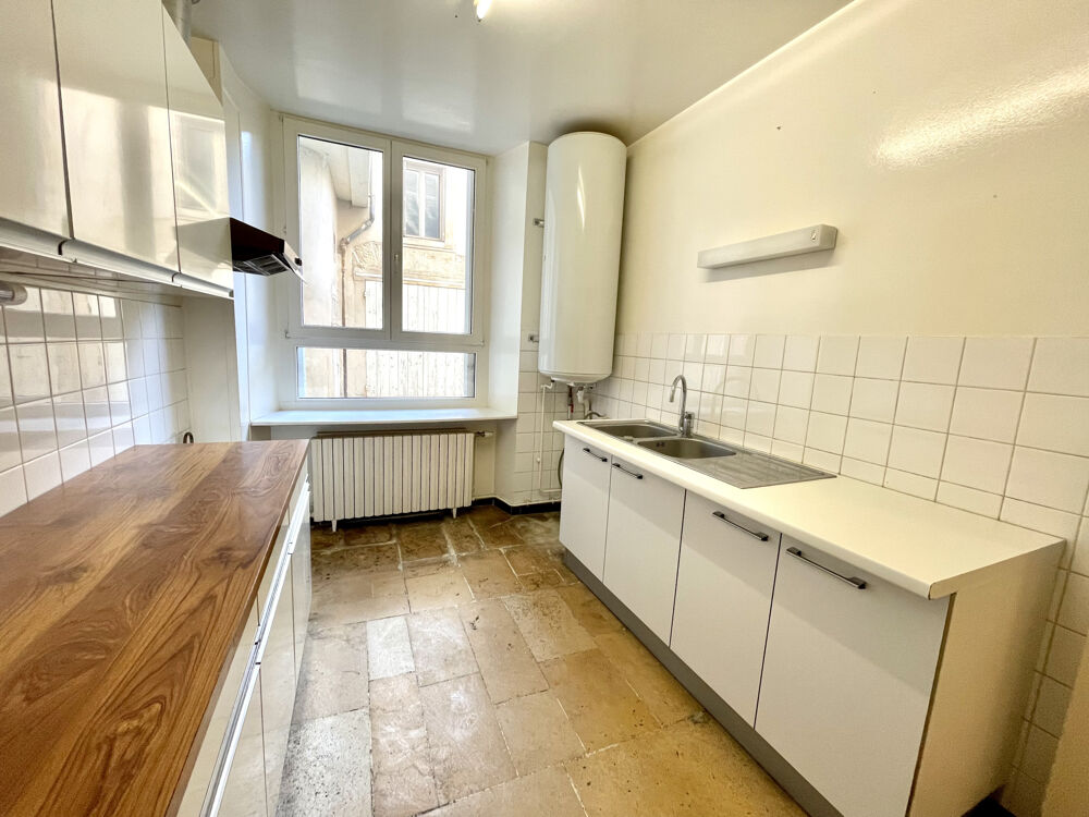 Location Appartement Place d'Alliance deux minutes place Stanislas - appartement ancien Nancy