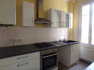  Appartement à louer 3 pièces 60 m²