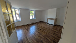  Appartement à louer 4 pièces 120 m²