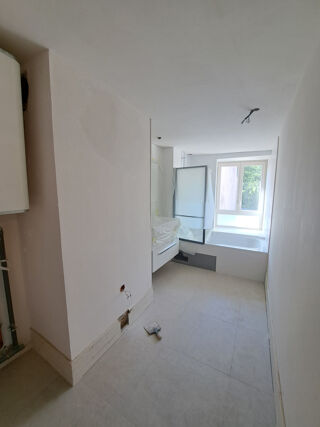  Appartement à louer 4 pièces 120 m²