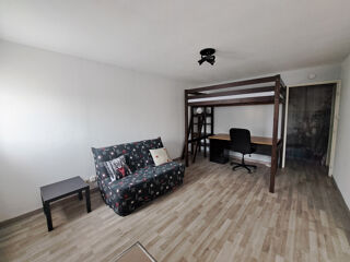  Appartement à louer 1 pièce 32 m²
