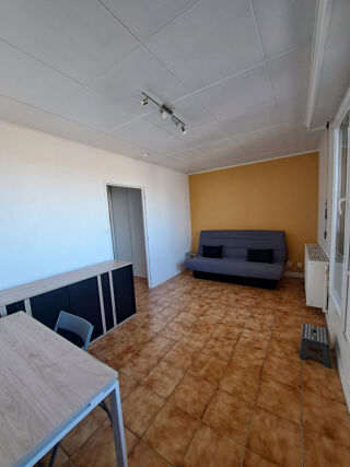  Appartement à louer 1 pièce 25 m²