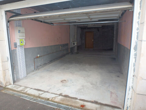  Parking / Garage � louer 