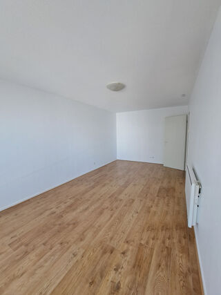  Appartement à louer 1 pièce 33 m²