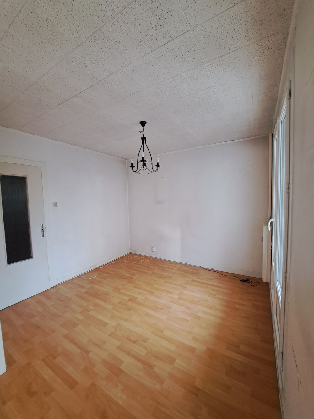 Vente Appartement À vendre   Appartement 4 pièces avec balcons et cave   Saint-Max, quartier Jean XXIII St max
