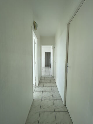  Appartement à louer 3 pièces 58 m²
