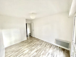  Appartement à louer 2 pièces 36 m²