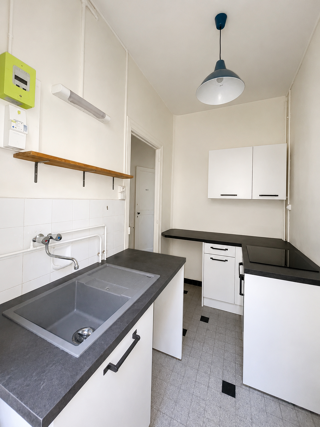  Appartement à louer 3 pièces 48 m²