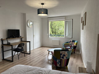  Appartement à louer 1 pièce 32 m²