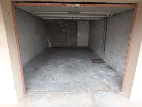  Parking / Garage  louer 19 m