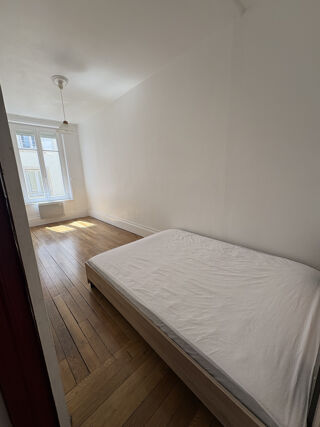  Appartement à louer 3 pièces 56 m²