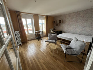  Appartement à louer 1 pièce 33 m²