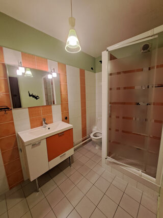  Appartement à louer 2 pièces 49 m²
